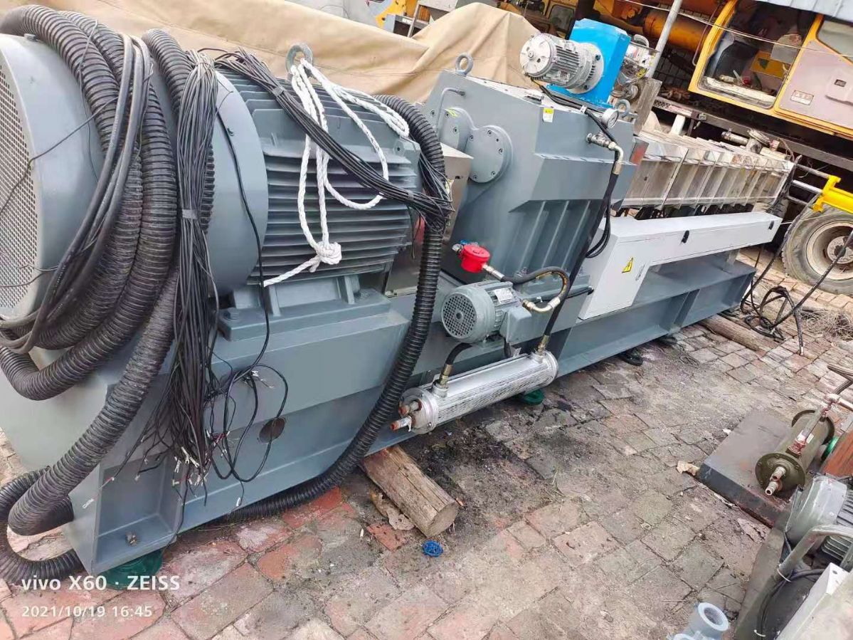 出售二手杰斯达65B双螺杆造粒机