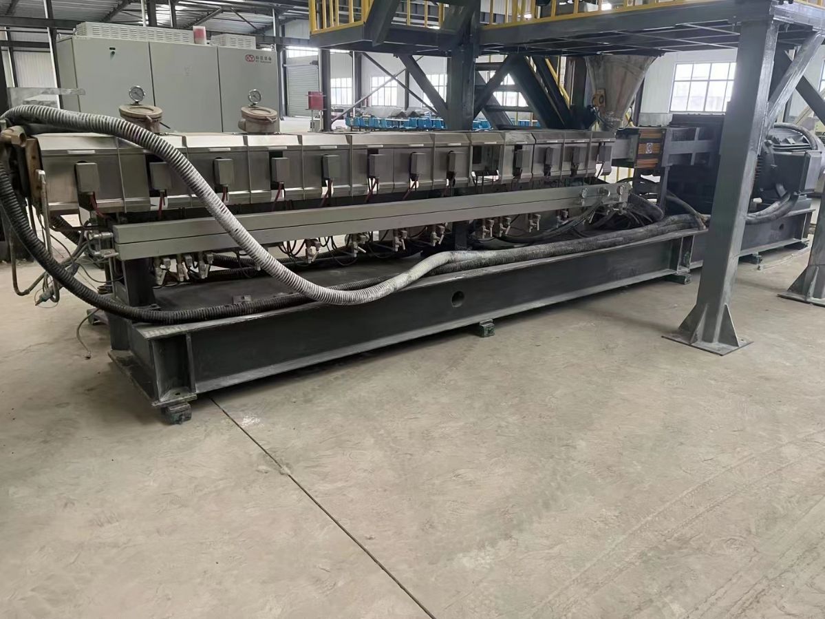 塑料厂转让科亚HK73D双螺杆造粒机