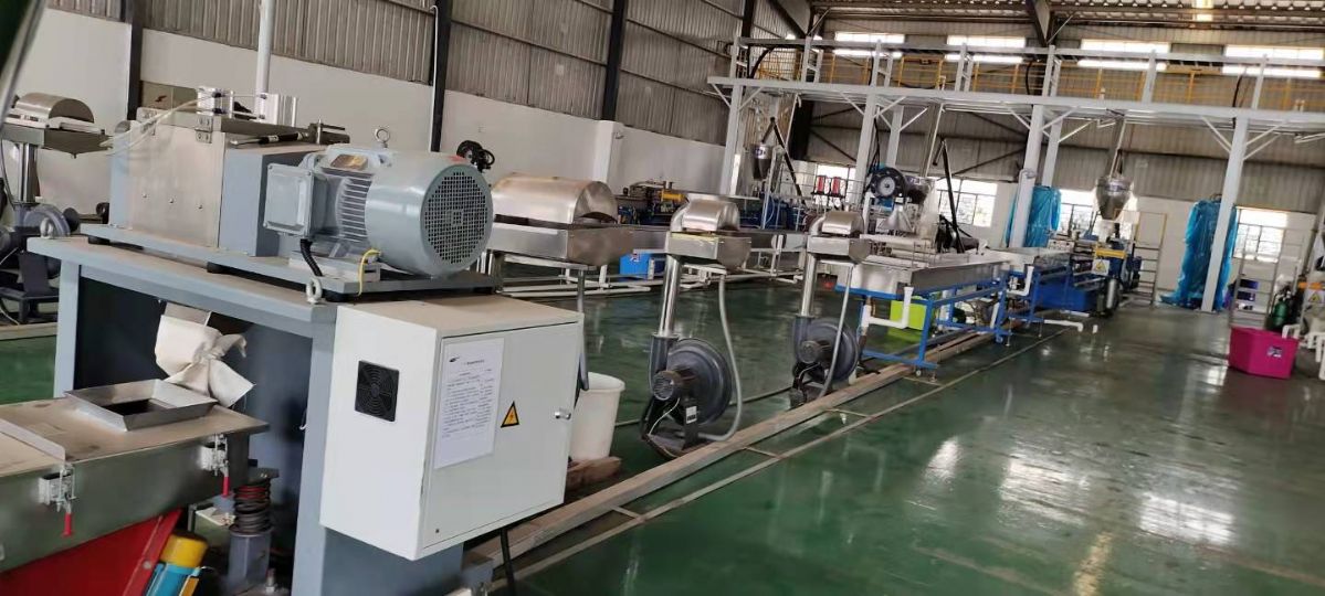 出售二手杰亚92S平行双螺杆造粒机