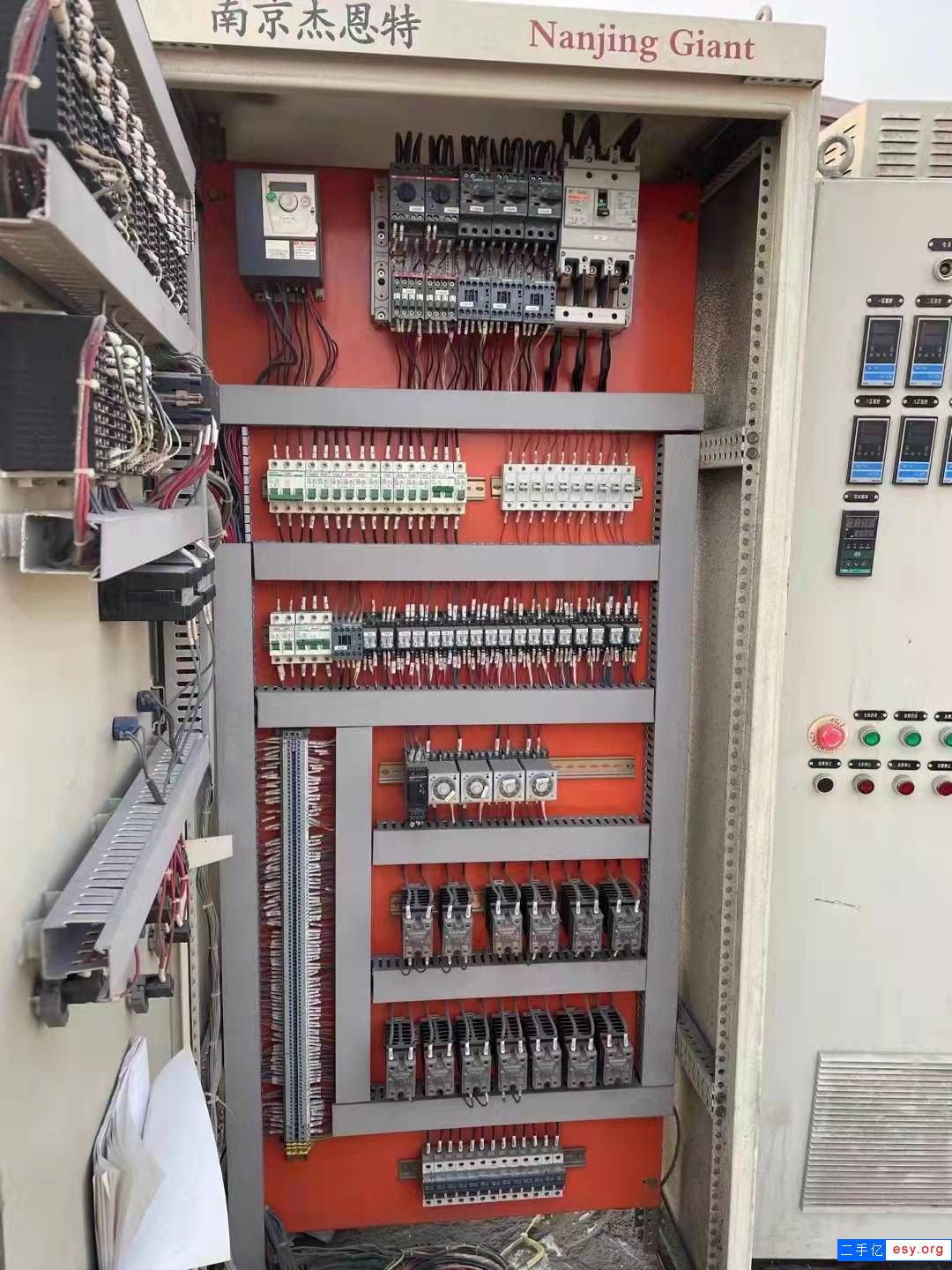 购置出售二手南京杰恩特65D高扭平行双螺杆造粒机