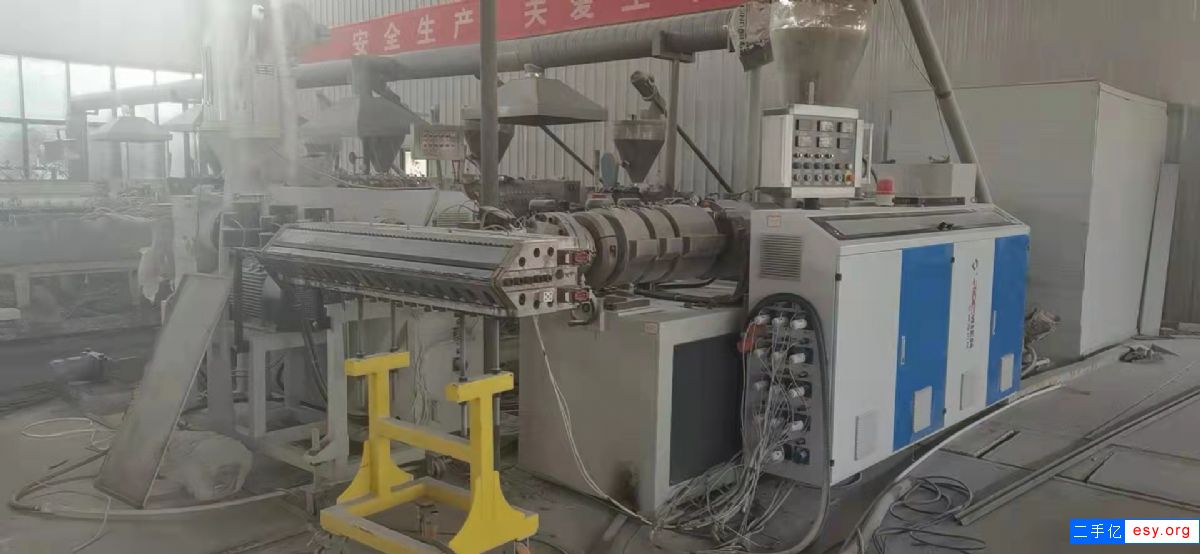 工厂转型求购二手江苏艾斯曼80/50树脂瓦生产线