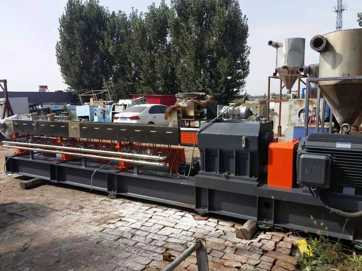 处理南京柯尔特75B平行双螺杆造粒机