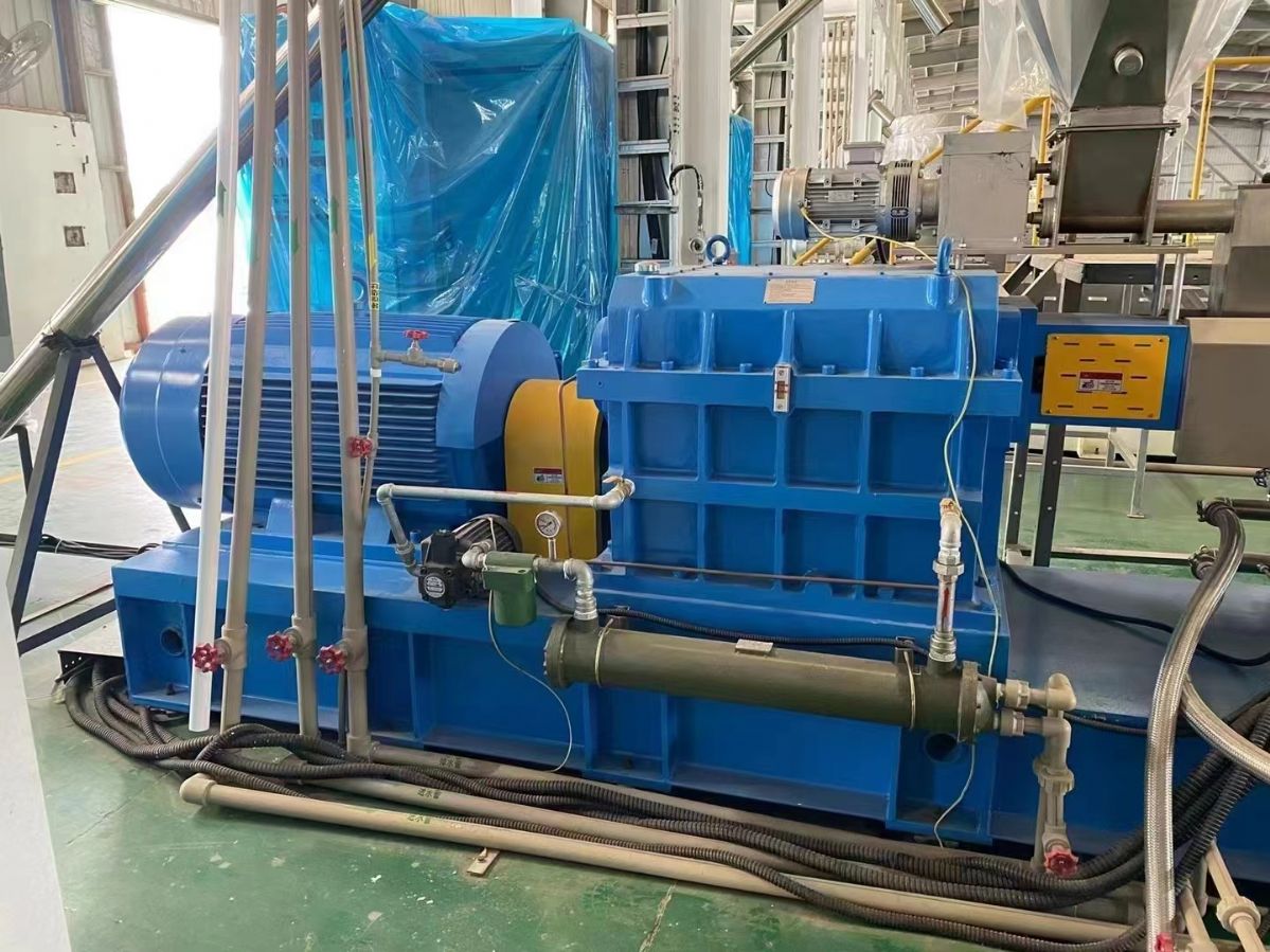 出售二手杰亚92S平行双螺杆造粒机