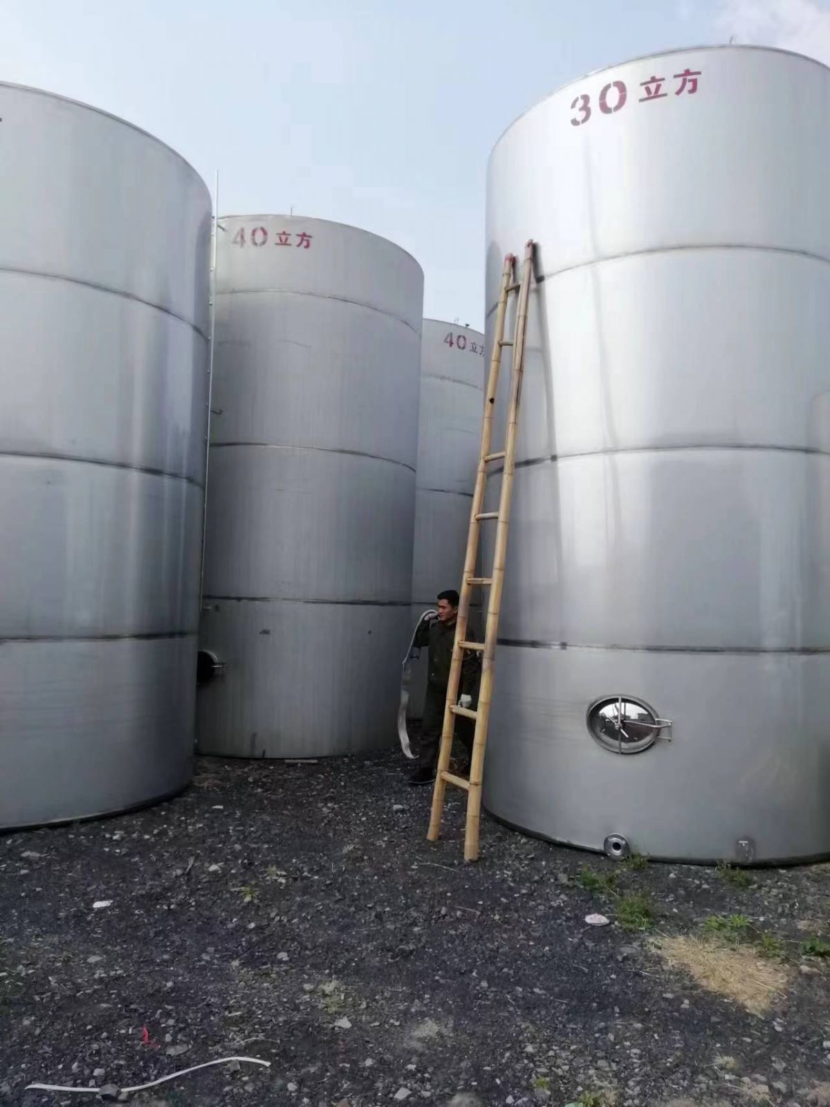 卧式304材质不锈钢储罐、地埋式不锈钢化工储存罐按需定做