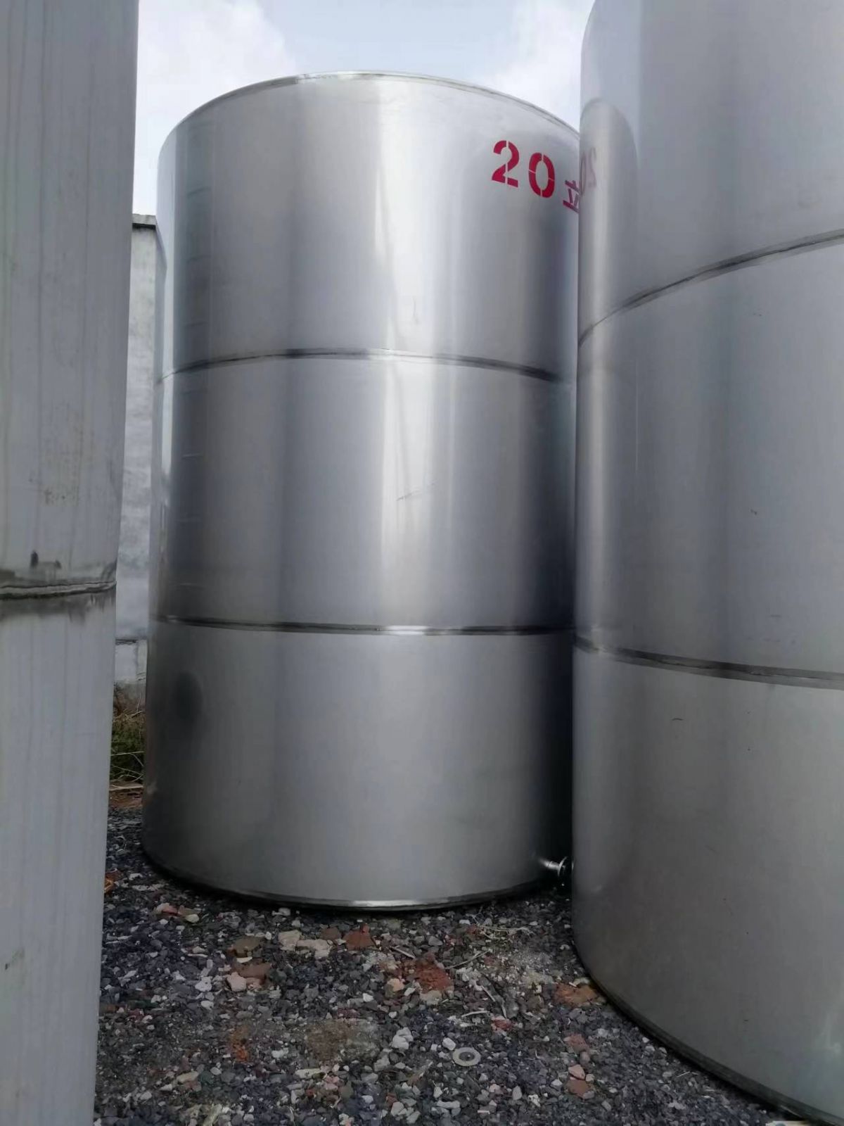卧式304材质不锈钢储罐、地埋式不锈钢化工储存罐按需定做