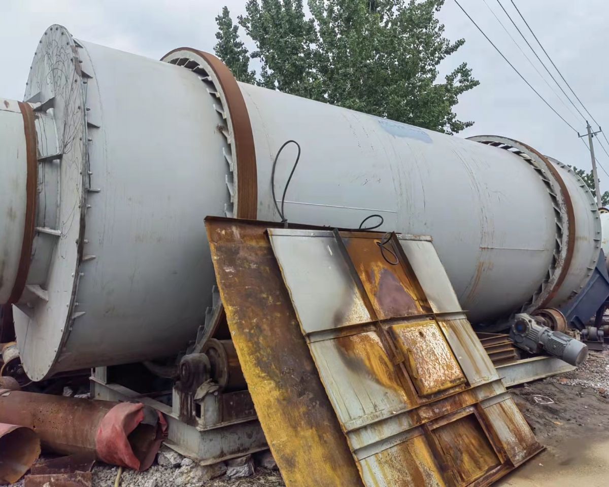 二手2.5米X7米三回程滚筒烘干机生物质颗粒热风炉