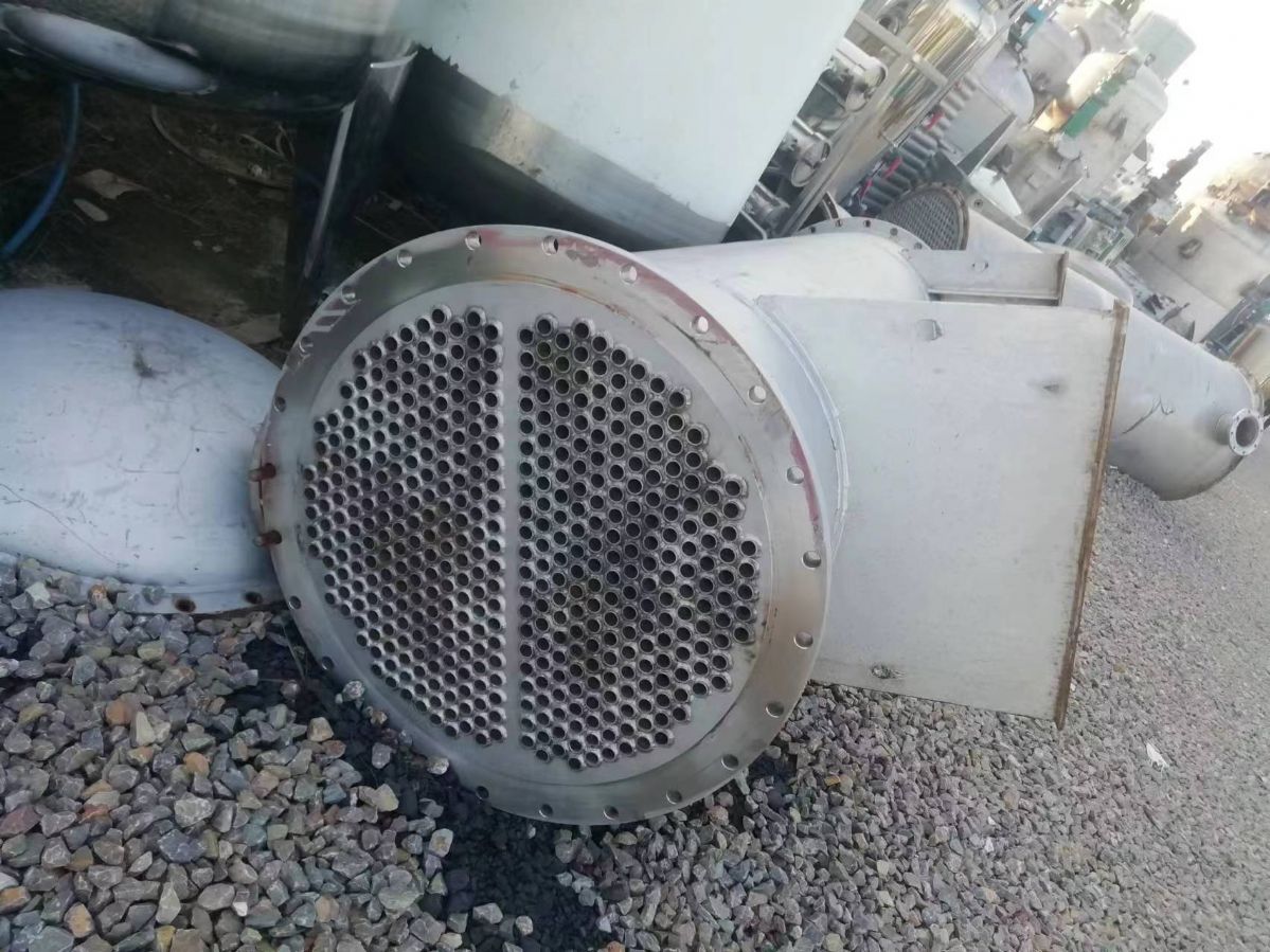 转让二手30平方不锈钢列管式冷凝器 二手蒸发器 列管式钛材冷凝器