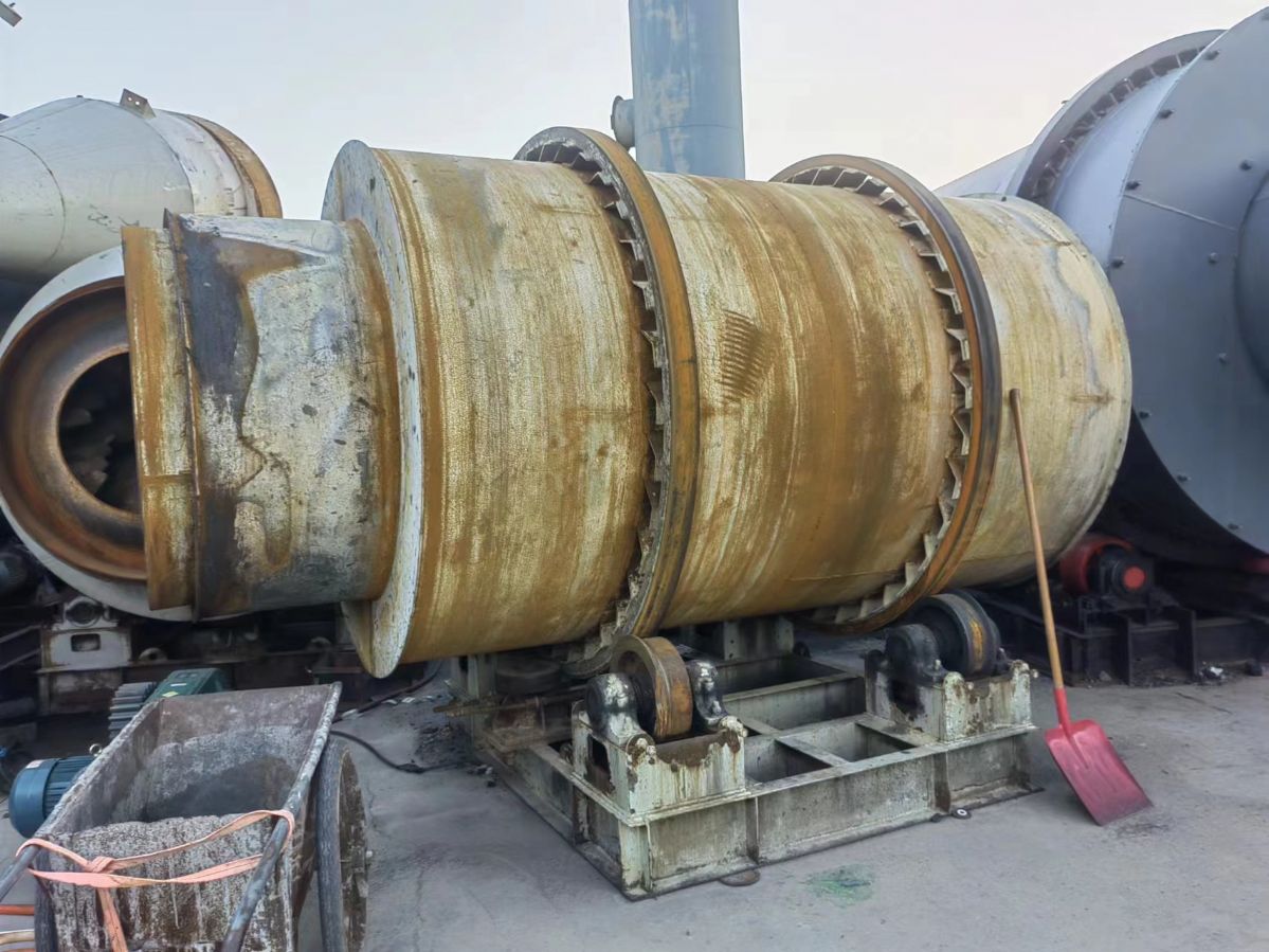 三回程干燥机、3.2米X7米三筒烘干机、滚筒锯末烘干机回转滚筒烘干机