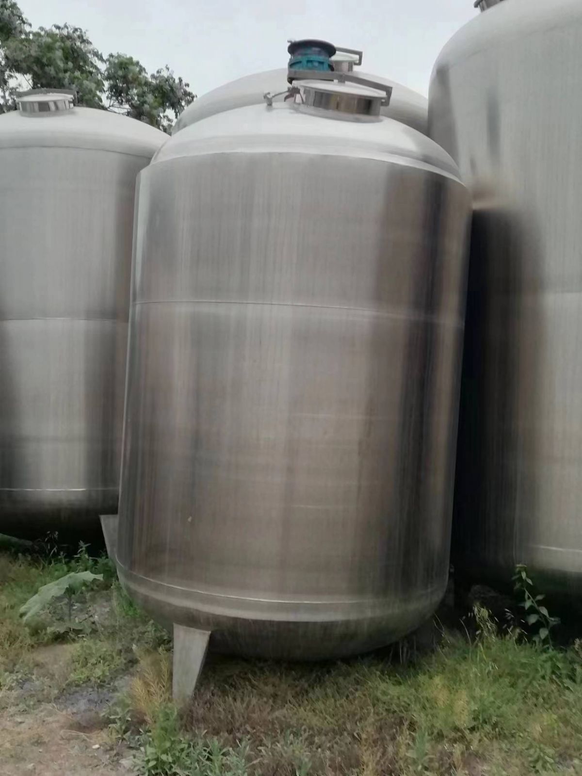 卧式304材质不锈钢储罐、地埋式不锈钢化工储存罐按需定做