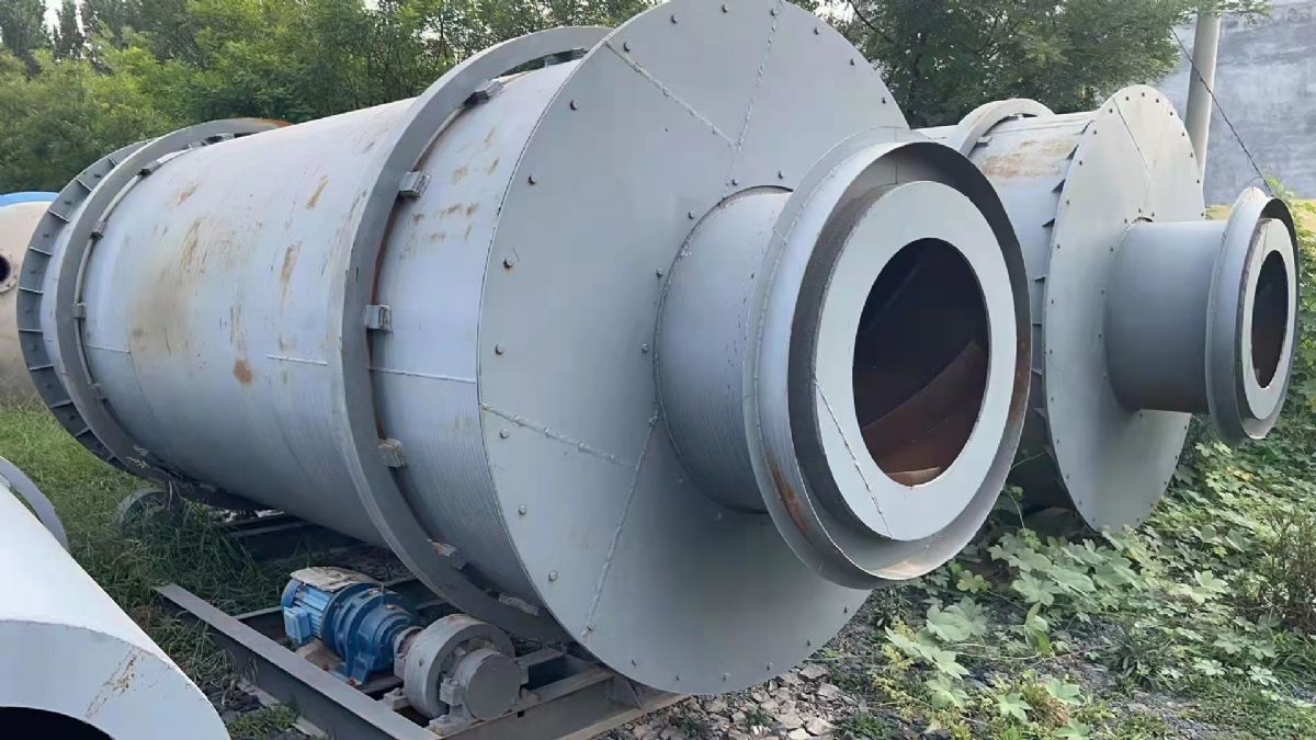 转让二手三回转筒烘干机可烘干锯末煤泥热源生物质颗粒燃烧机