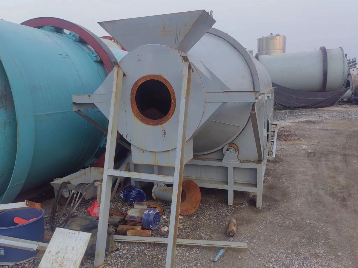 多功能滚筒矿粉烘干机、酒糟褐煤转筒烘干机、回转式大型干燥设备