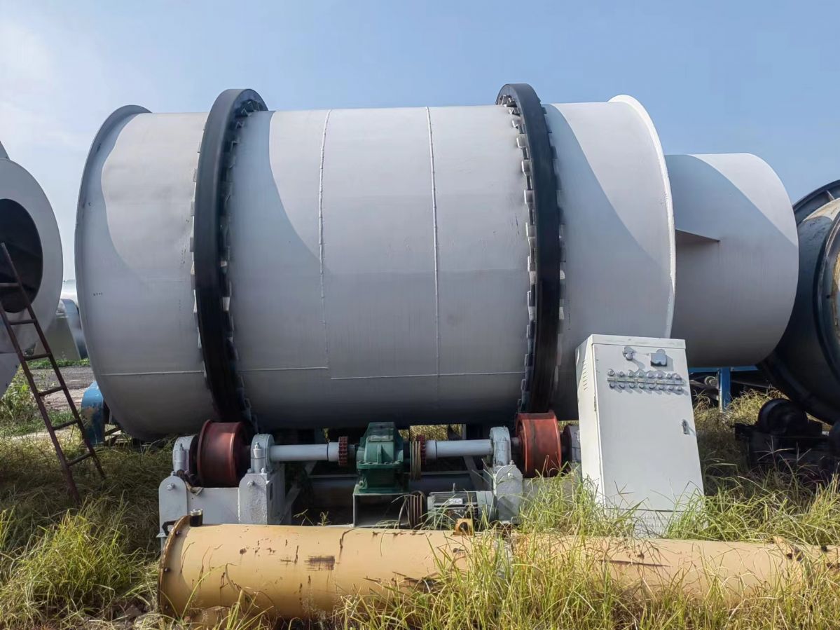 转让二手三回转筒烘干机可烘干锯末煤泥热源生物质颗粒燃烧机