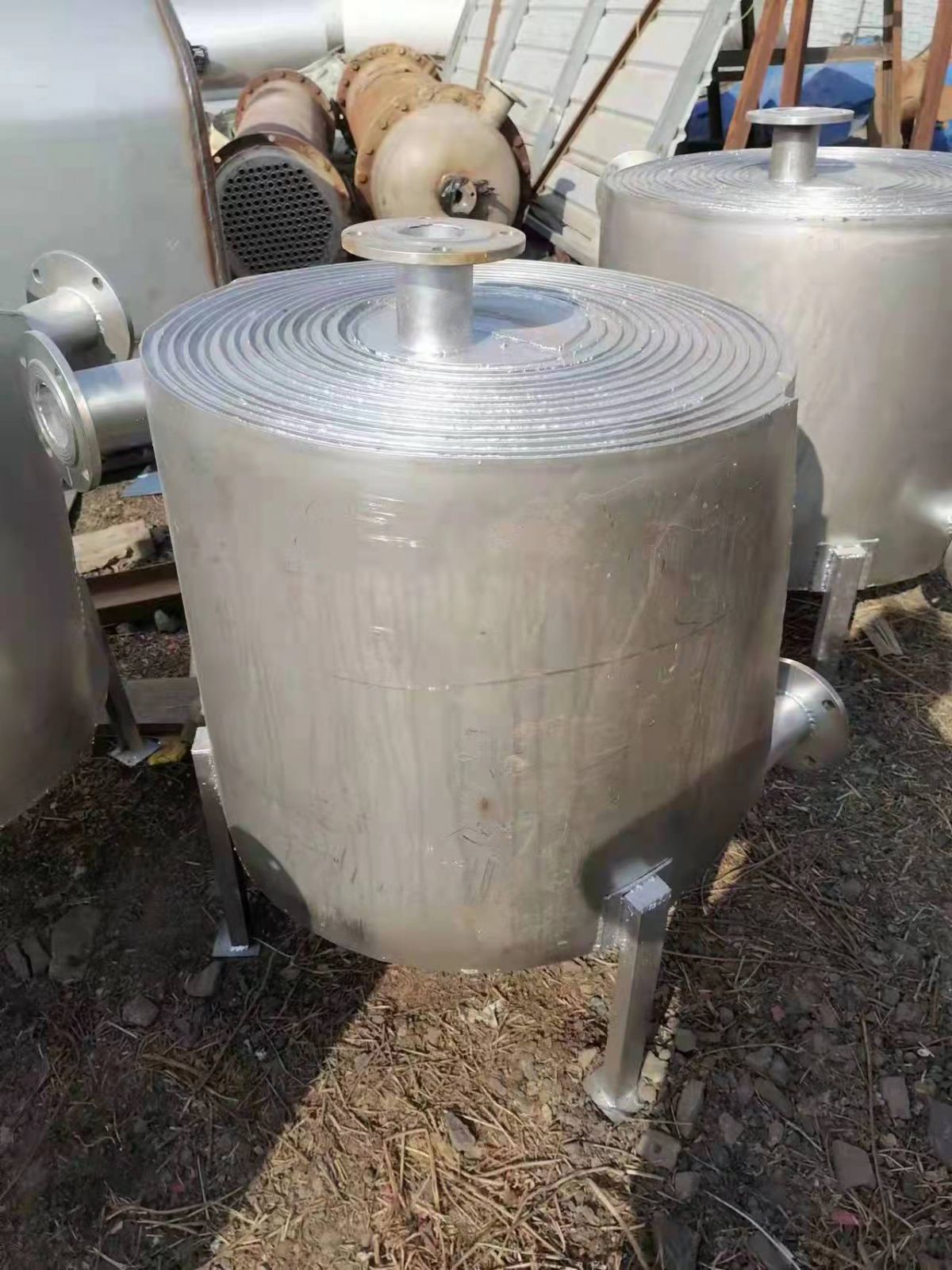 转让二手80平方蒸发式换热器 不锈钢材质立式螺旋板换热器