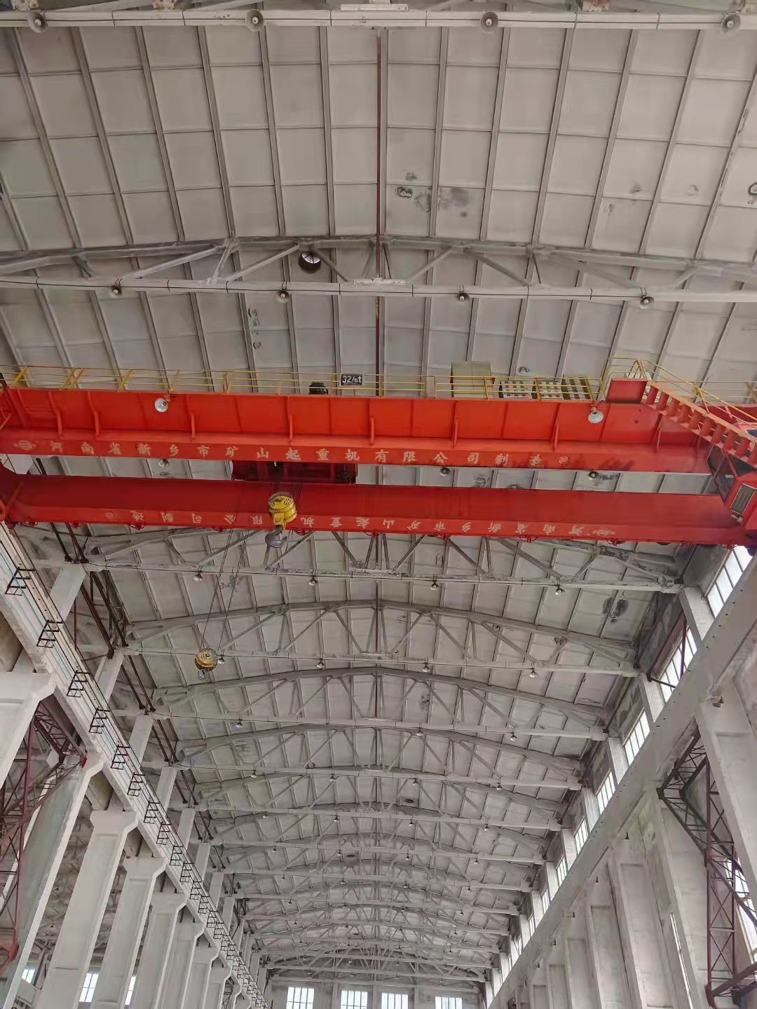 二手QD32吨双梁起重机，跨度28.5米，河北地区出售