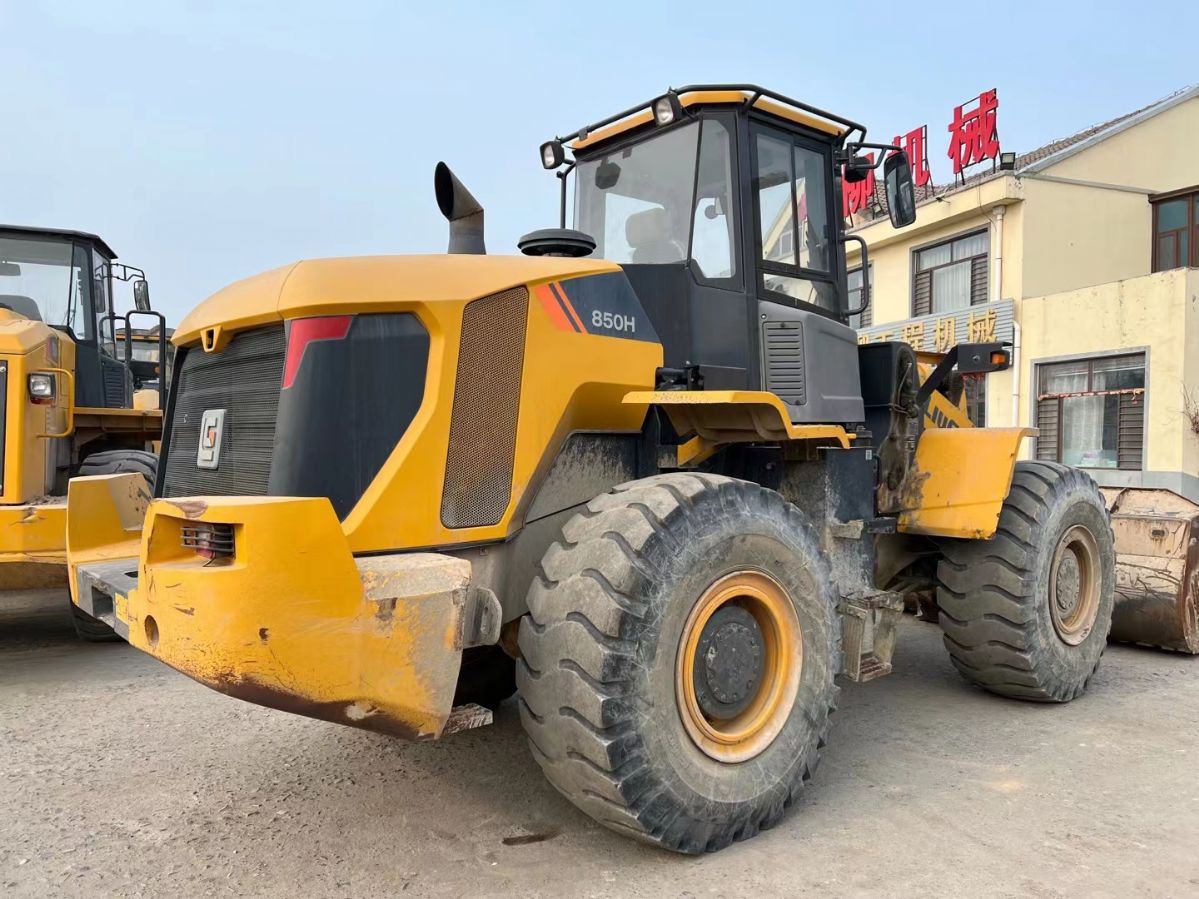 飞流直下！二手柳工装载机5吨轮式先导铲车