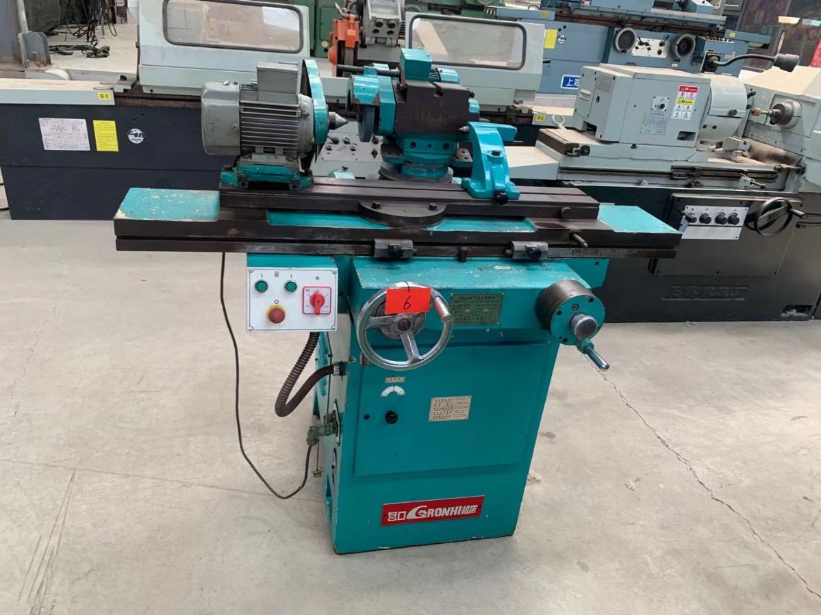 出售二手磨床,营口机床厂*工具磨床M6025K