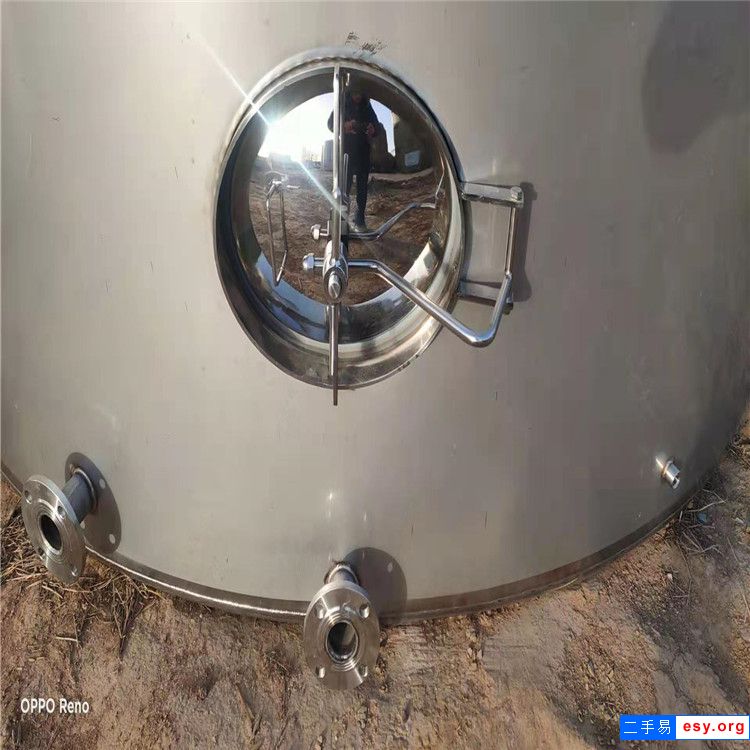 转让9成新不锈钢啤酒发酵罐食品级立式储存罐液压不锈钢储罐保温罐
