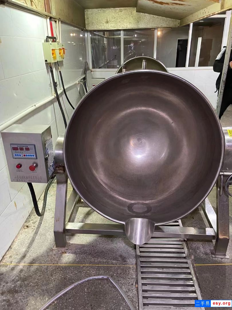 出售二手蒸气不锈钢电加热夹层锅可倾斜搅拌夹层锅肉类高压煮锅