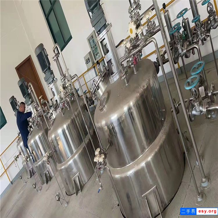 二手发酵罐 啤酒发酵罐 乳品发酵罐液体发酵罐 不锈钢40/50立方储罐