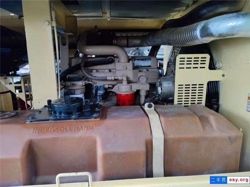 英格索兰10立方10公斤柴油驱动空气压缩机HP375