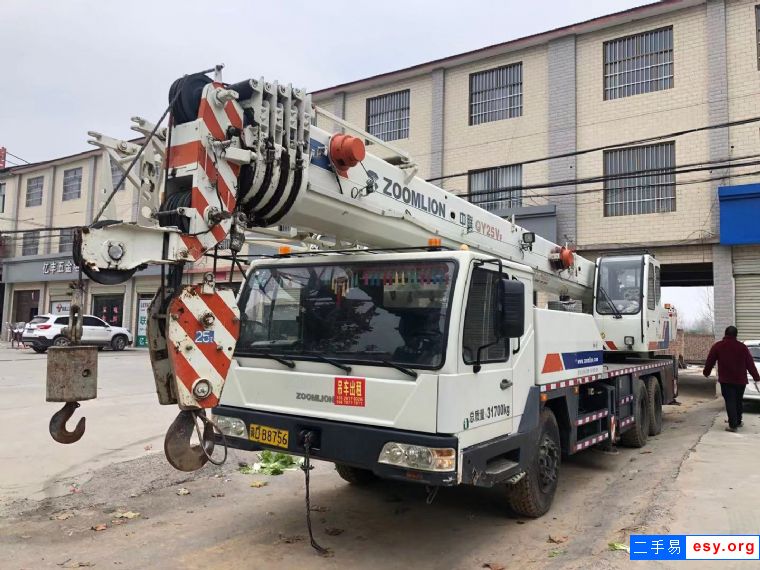 转让:出售2015年中联qy25v542.1汽车