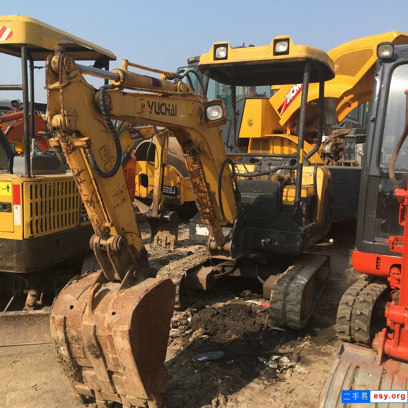 南京二手20挖掘机，小型挖掘机出售中