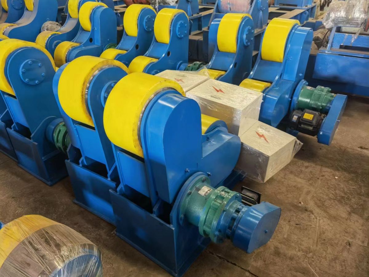 转让全新自调式30吨宽胶轮焊接滚轮架,质保一年