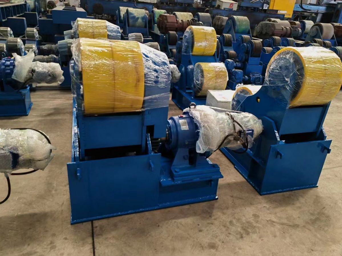 转让全新自调式50吨宽胶轮焊接滚轮架,质保一年