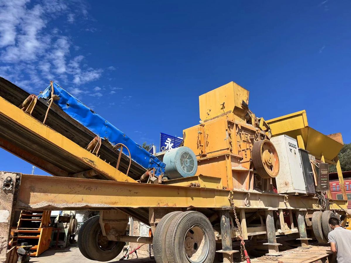 二手带200kw电机锤式制砂机打砂机制砂生产线处理9.8万