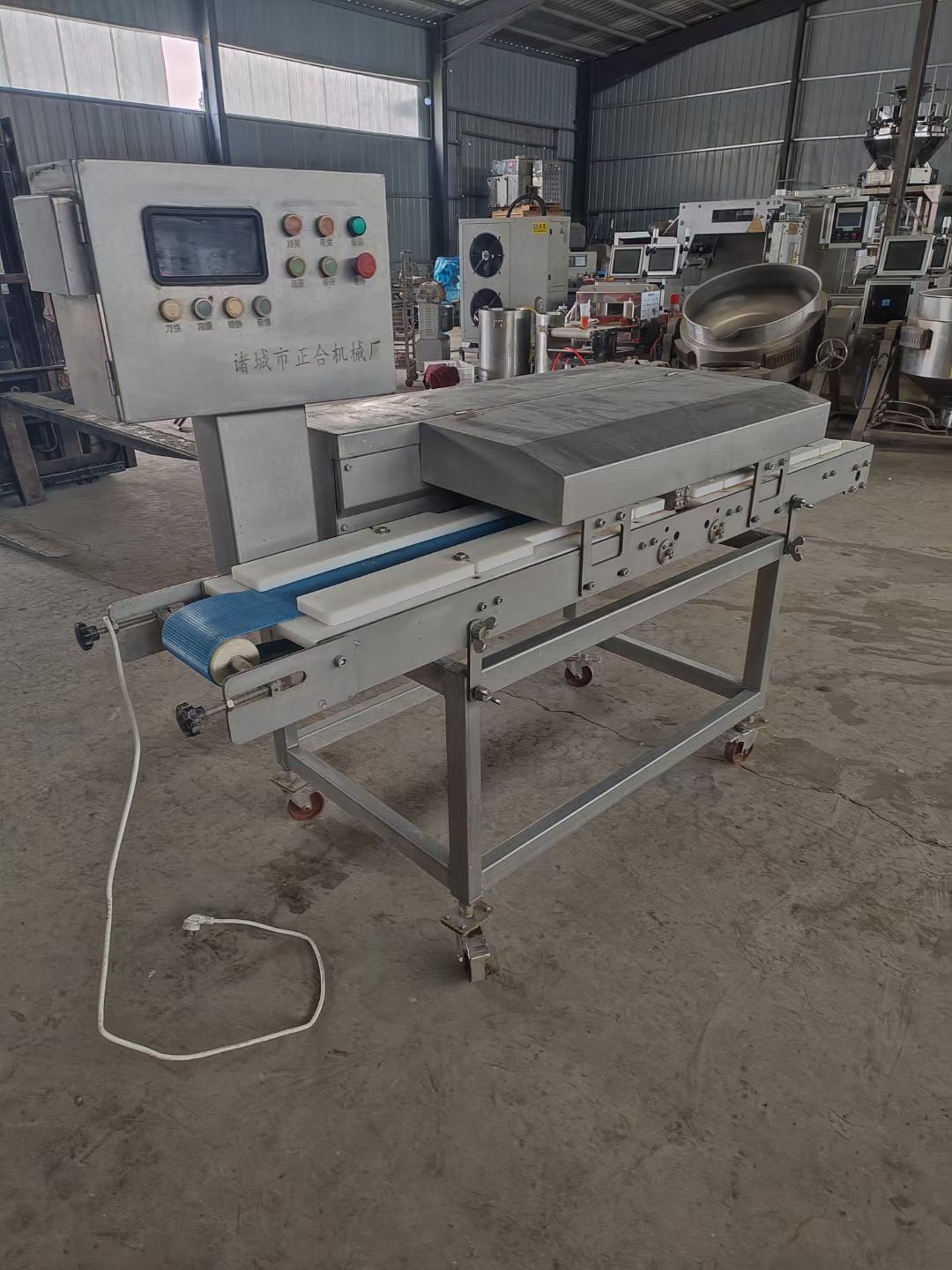 出售二手鸡胸肉开片机，切条机，肉类腌制入味滚揉机