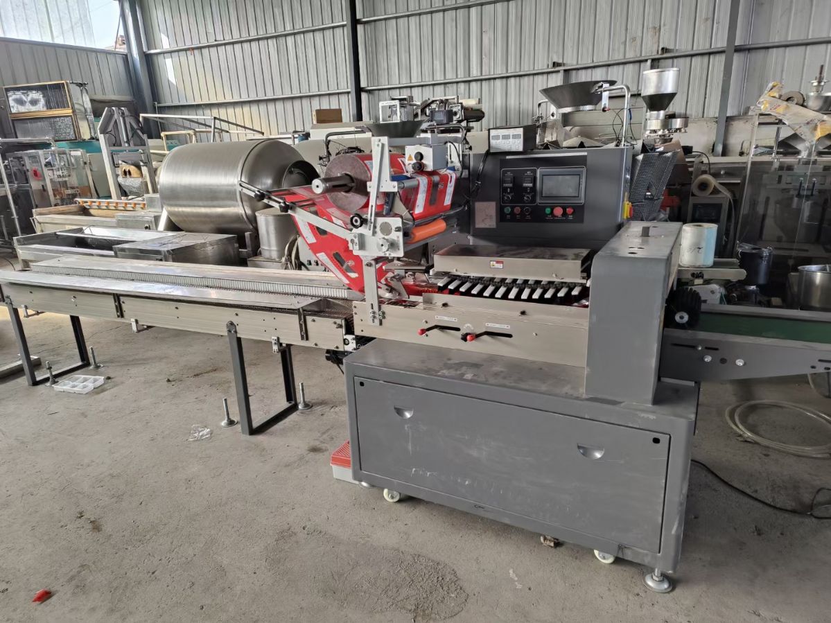 出售二手枕式包装机 700型双室真空包装机 食品滚动式真空包装机