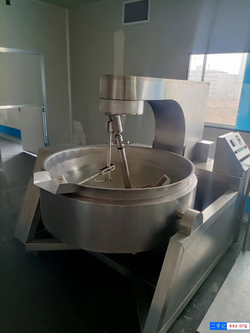 出售二手火锅底料熬制锅，肉质品不锈钢电加热夹层锅600升行星自动炒锅