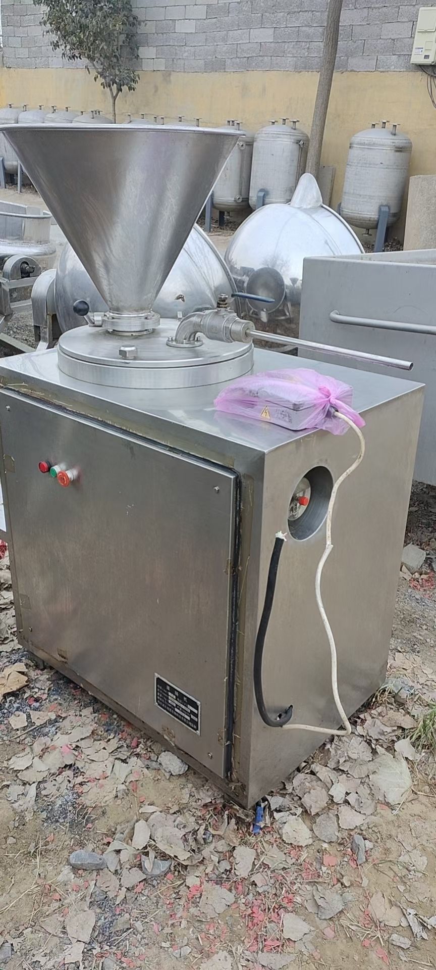 出售二手鸡架绞肉机 食品包子饺子肉馅绞肉机 120型冻肉绞肉机