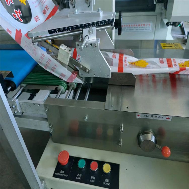 转让二手600型上走膜皮带枕式包装机 面试松川下走膜三伺服枕式包装机