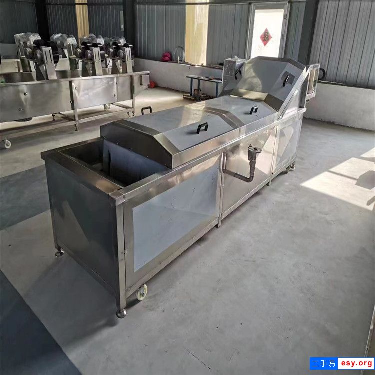 出售二手山药地瓜毛辊清洗机不锈钢蔬菜水果气泡喷淋清洗机全自动海鲜清洗机