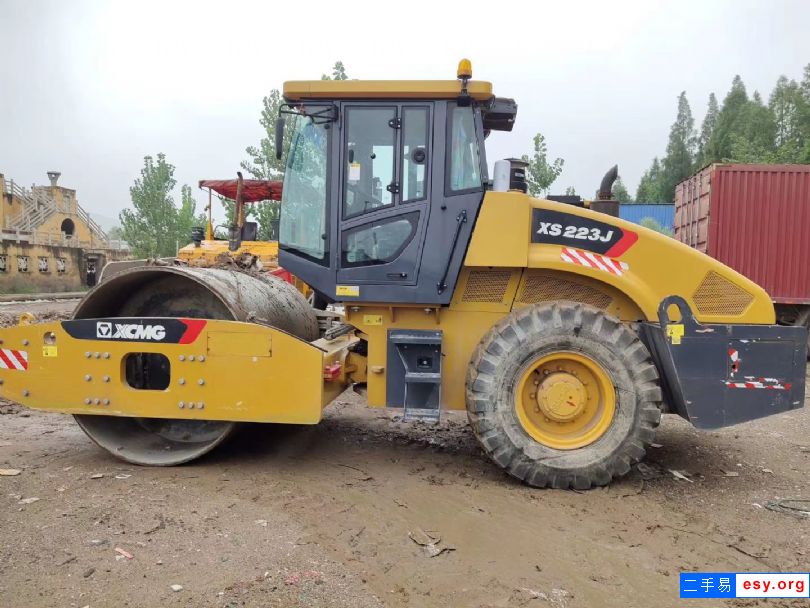 武穴个人急售二手压路机