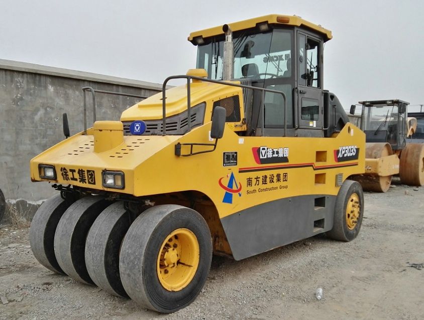 海口个人急售二手压路机