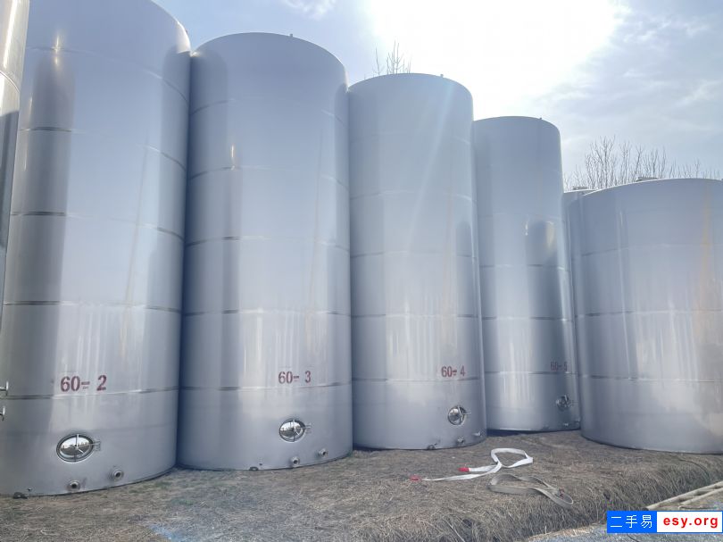 出售二手立式不锈钢储罐化工压力容器卧式不锈钢储罐