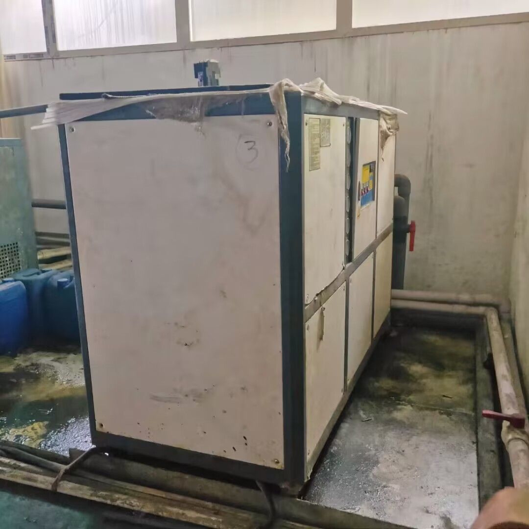 出售30匹硬质氧化冷水机