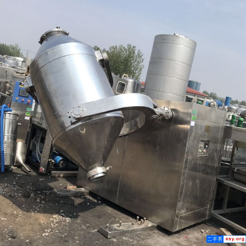 出售三台三维运动混合机 容积800L