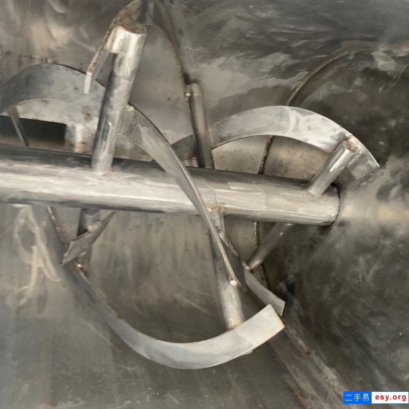 转让五台不锈钢螺带混合机 容积5000升