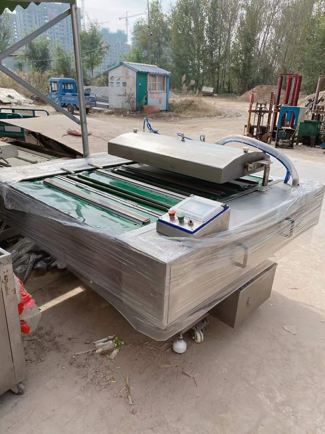 转让二手真空包装机 一台1100型滚动式真空包装机