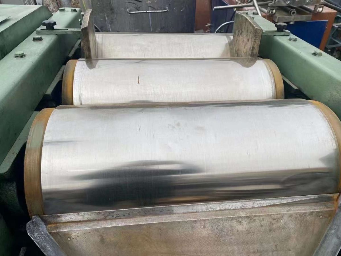 转让二手涂料研磨机 一台405型不锈钢三辊研磨机