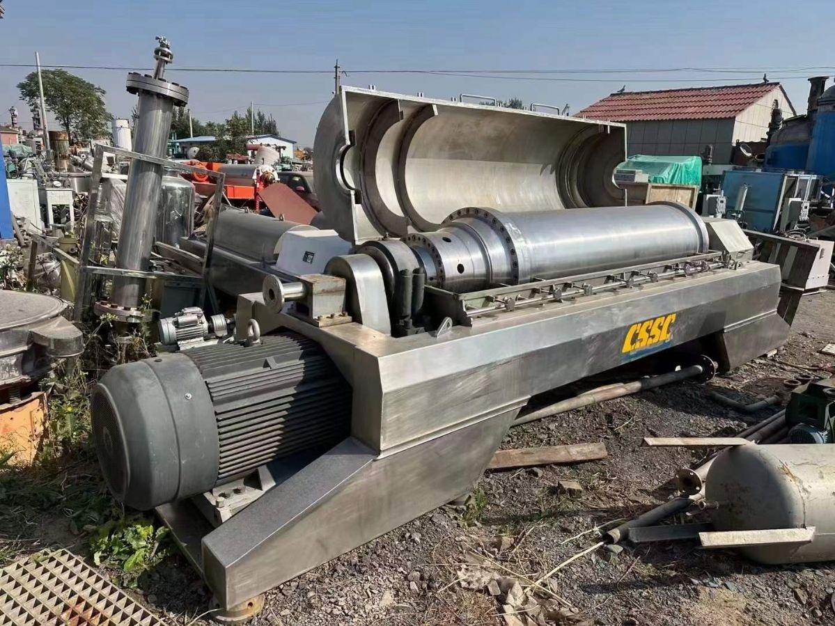 转让二手卧螺离心机 一台650型三相分离卧螺沉降离心机