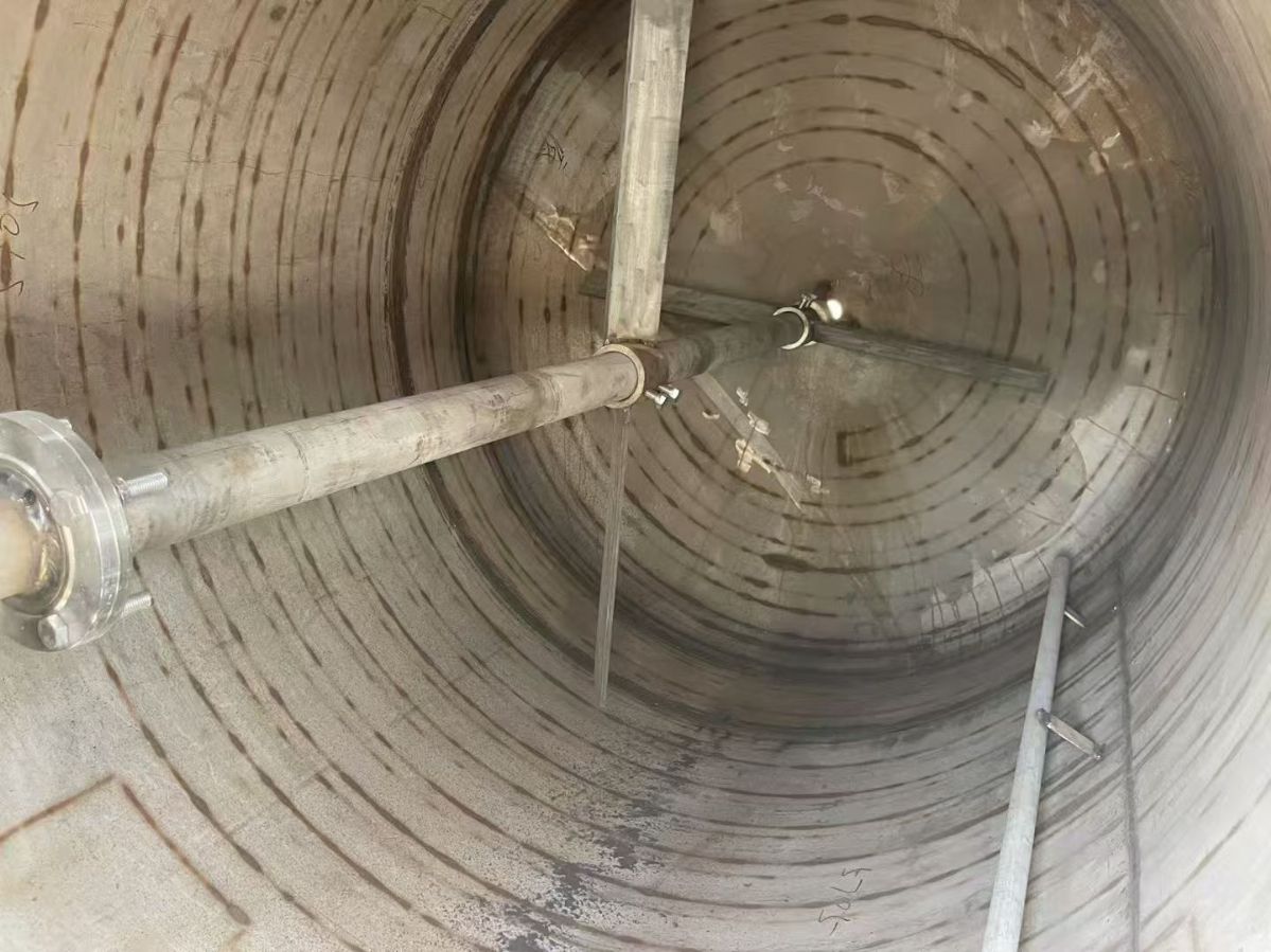 转让二手不锈钢反应釜 容积5立方-10立方外盘管全不锈钢反应釜