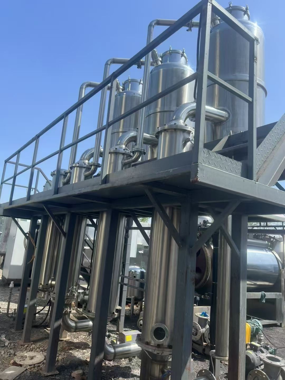 转让二手强制循环蒸发器 一套容积500升三效强制循环蒸发器