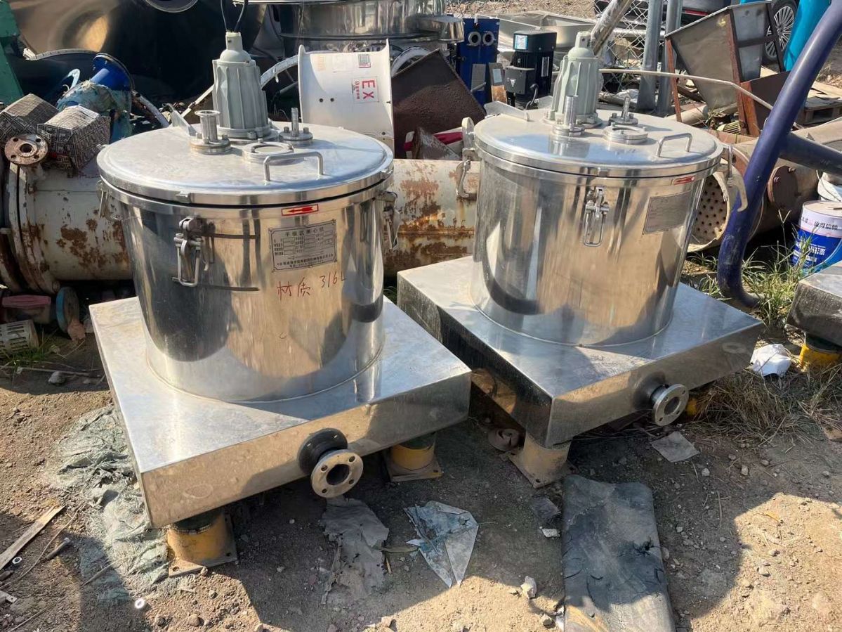 转让二手平板离心机 两台450型316L材质平板密闭离心机