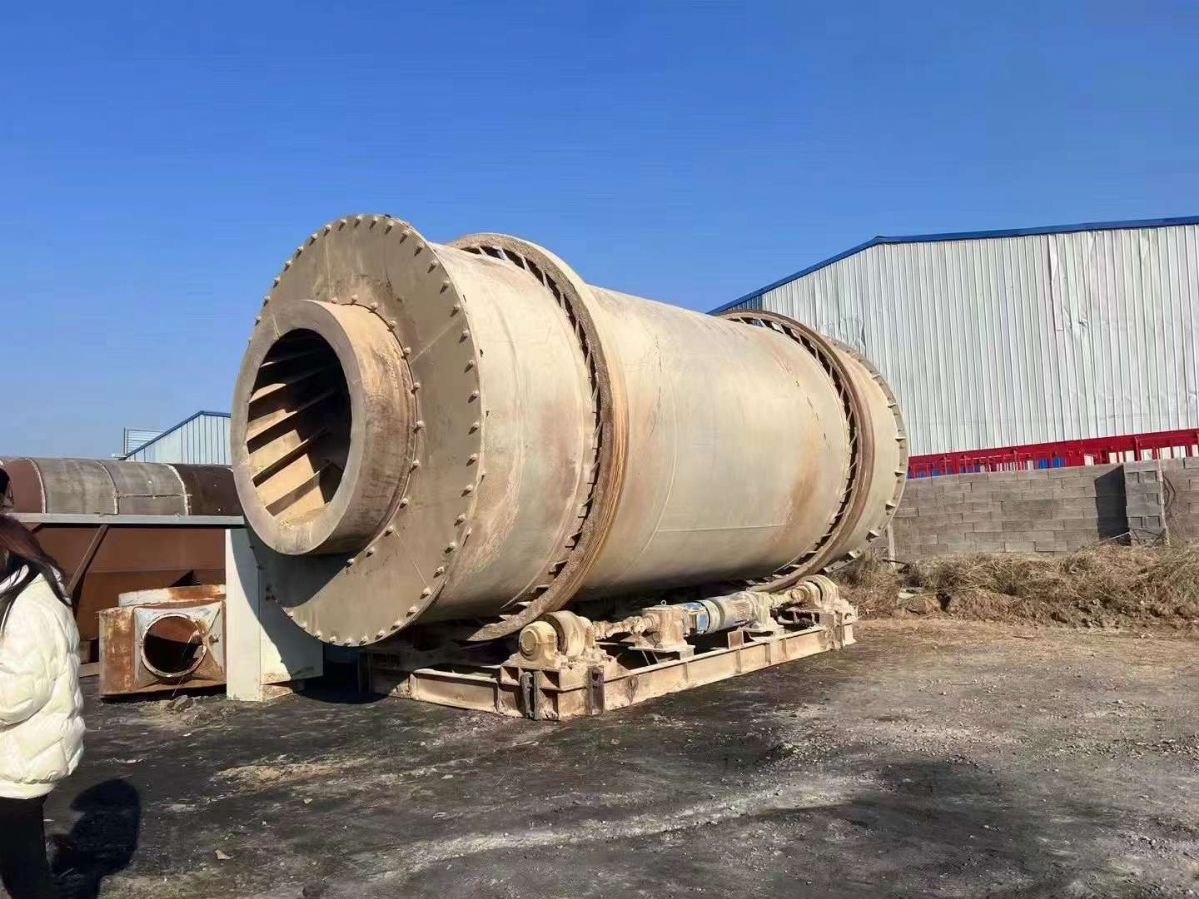 转让二手三筒烘干机 一套3.2米X7米三回层式三筒烘干机