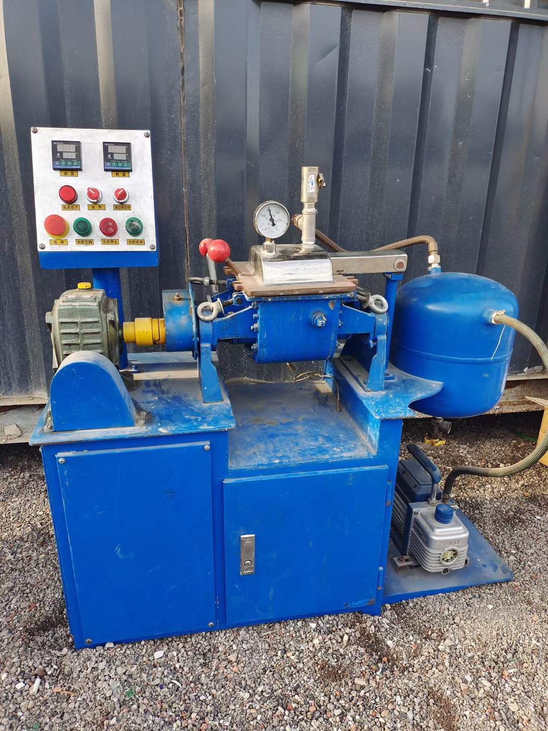 转让二手真空捏合机 一台实验型1L江苏如皋产真空捏合机