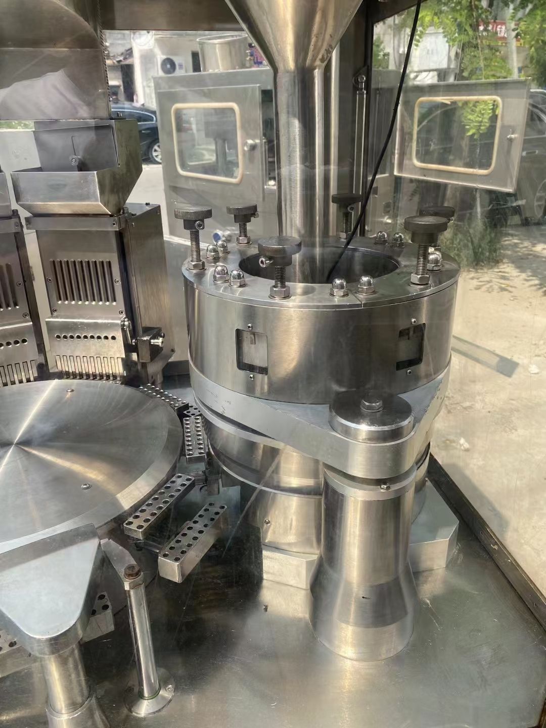 转让二手胶囊填充机 一台2300型华旭机械产1号模具软胶囊填充机